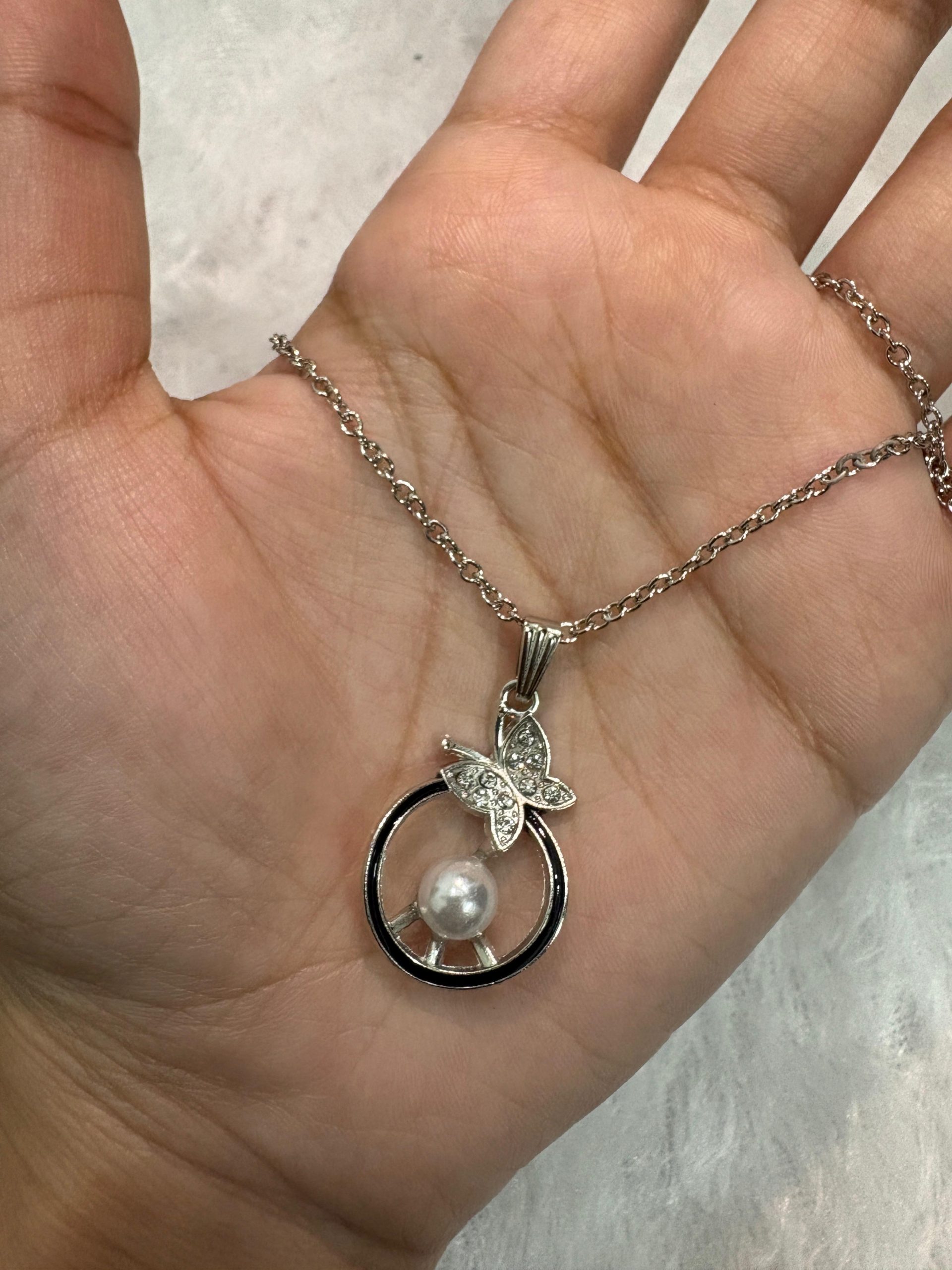 Gracy Pendant - Image 3