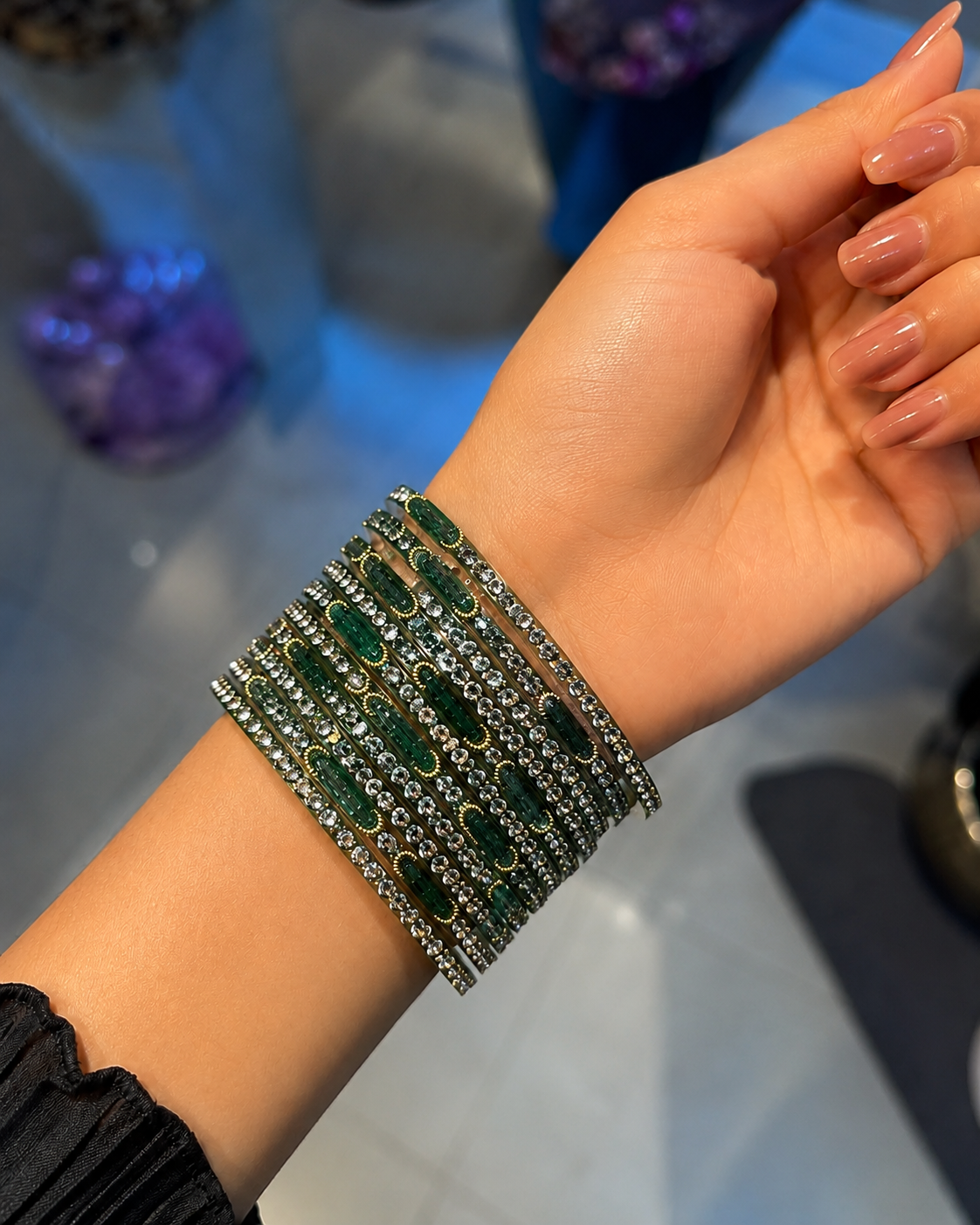 RaSha Jewels 12 Green Glass Moon Bangles