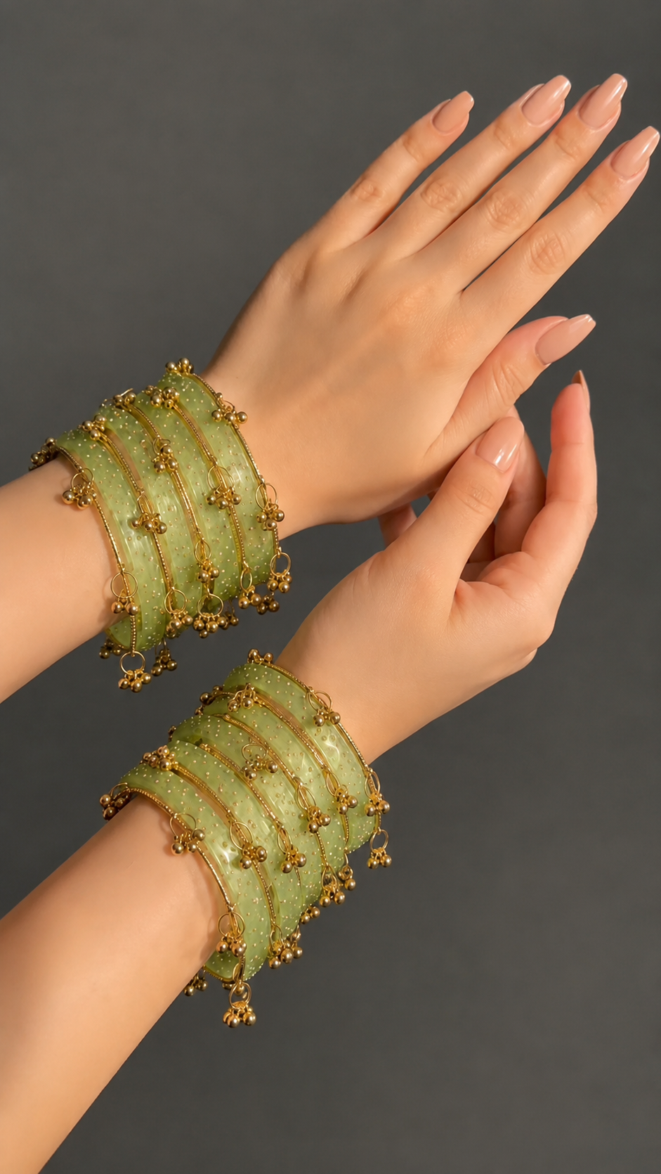 RaSha Jewels Pista Mint Green Raindrop Glass Bangles Set with Kashmiri Ghungroo – 12 Glass Bangles + 4 Ghungroo Bangles